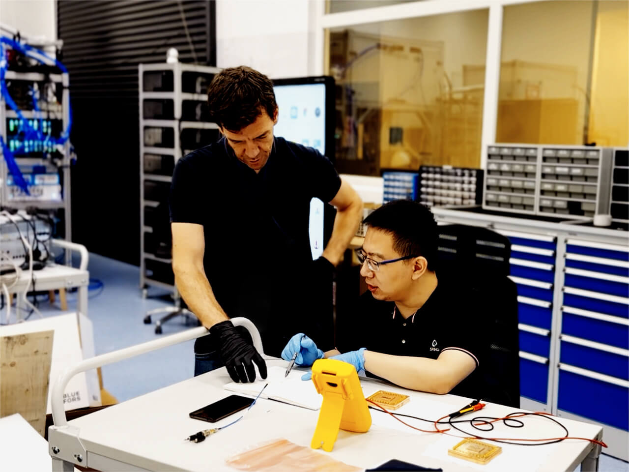 commercial superconducting quantum computer