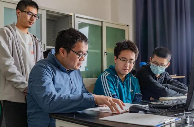 全球量子计算竞赛中，中国量子计算机架构凭什么脱颖而出