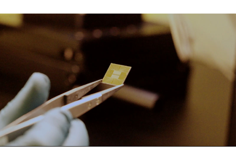 8 秒完成 3 小时经典计算！模拟量子计算机重构金融风控逻辑